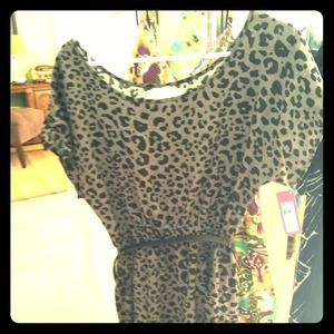Leopard belted top