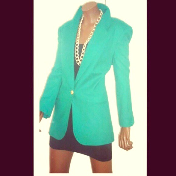 Vibrant Emerald Green Blazer!