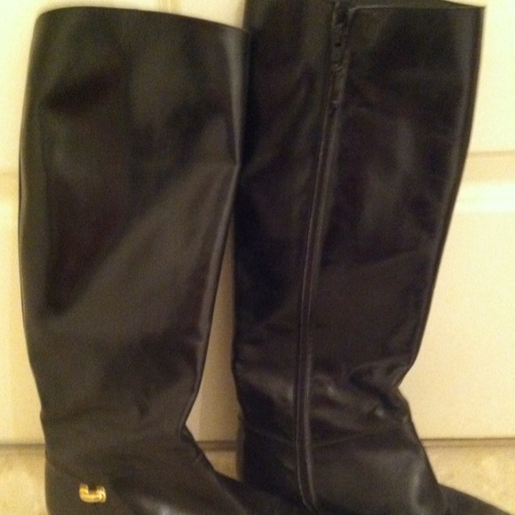 Black Riding boots