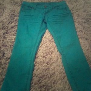 Skinny above the ankle jeans