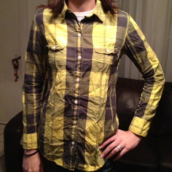 Black/yellow plaid shirt