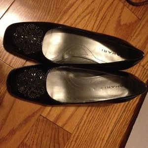 Black with wide heel and detail on top