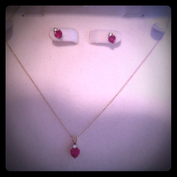 🍓SOLD🍓beautiful ruby &gold set