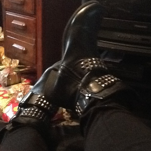 Beautiful black studded boots with a side zipper!