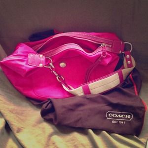 RESERVED FOR Amandamarotz2 Fuchsia Coach Hobo