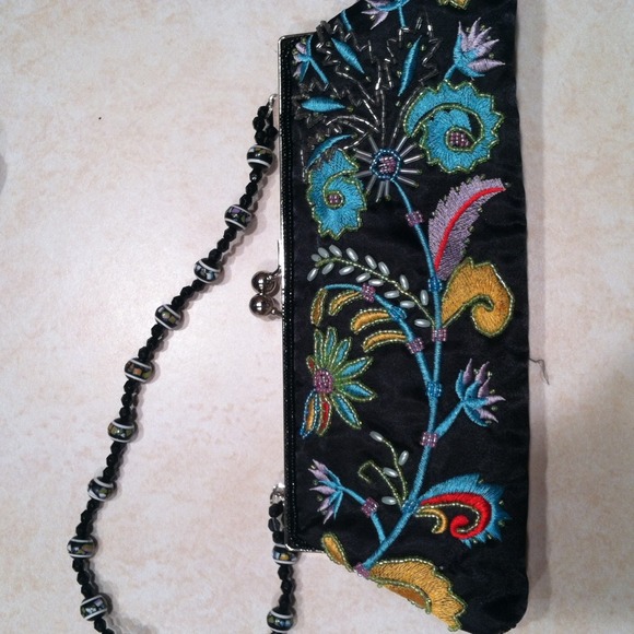 Beaded vintage style clutch!