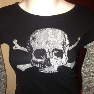 Large black skull tattoo long sleeve bling 11/13