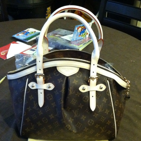 Louis Vuitton Gm .. Brand new used it for a week.. - Picture 2 of 2