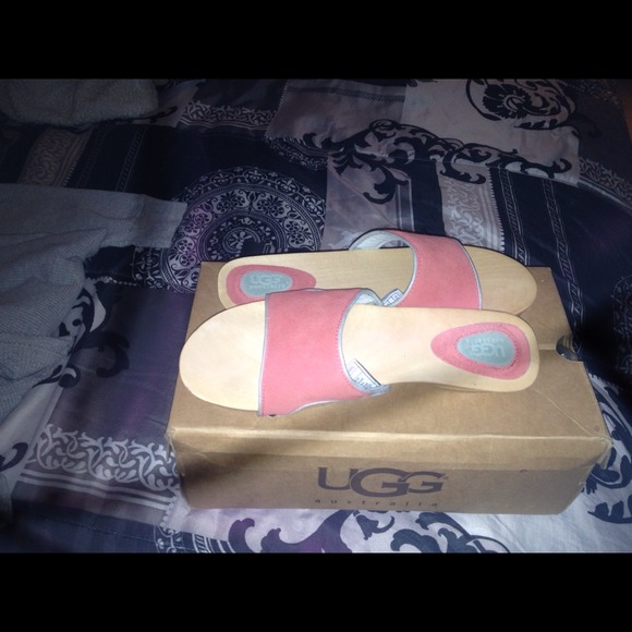 Uggs summer shoes