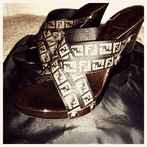 new sexy FENDI open toe heels size 5.5-6