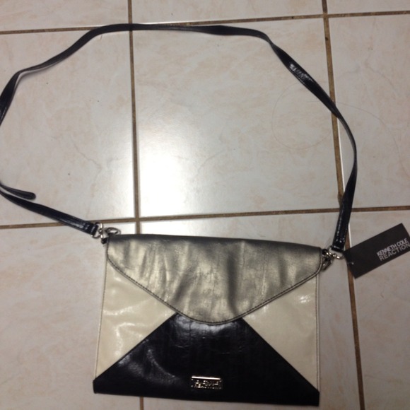 Kenneth Cole reaction handbag