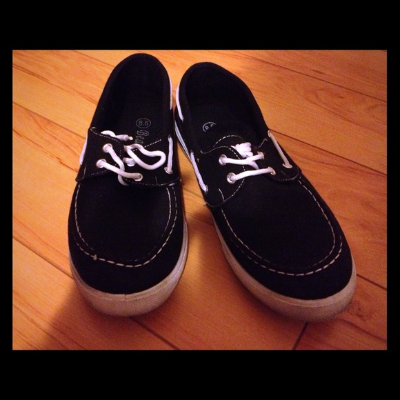 Black Shoes
