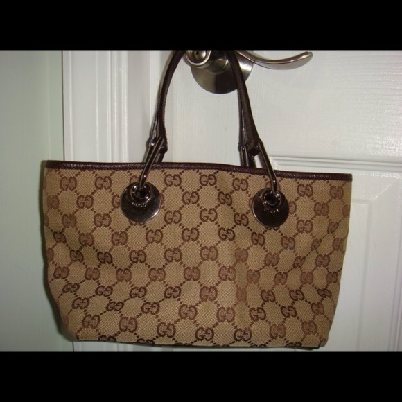 Gucci 100% authentic small bag
