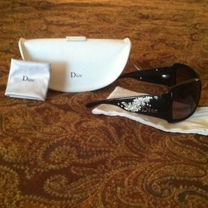 💲REDUCED💲Christian Dior Authentic Sunglasses
