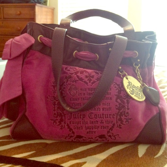 Hold til 1/21for @lovers2013 Juicy Couture