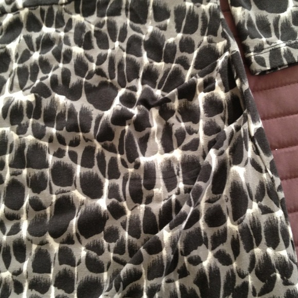 SOLD! REDUCED-New Ann Taylor petite dress! - Picture 3 of 4