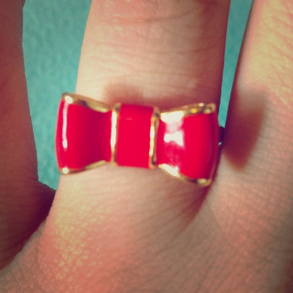 Kate Spade red take a bow ring Size 7