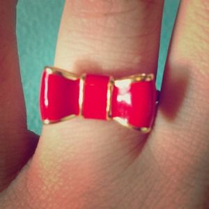 Kate Spade red take a bow ring Size 7