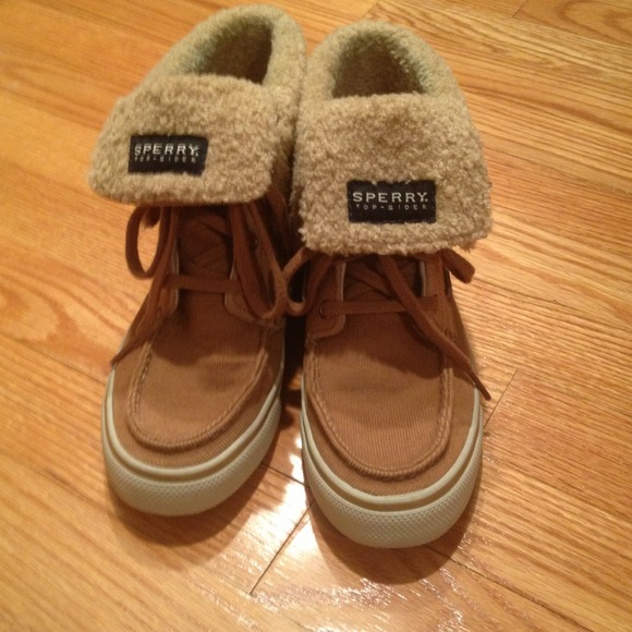 Tan corduroy Sperry's size 6