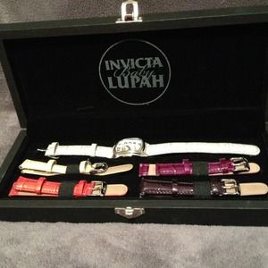 Invicta baby lupah with interchangeable bands