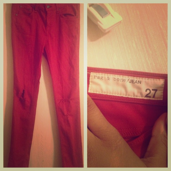 🔴REDUCED🔴Red distressed skinny