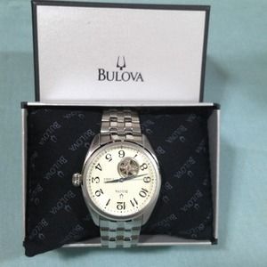 Men's Bulova Watch.....21 jewel