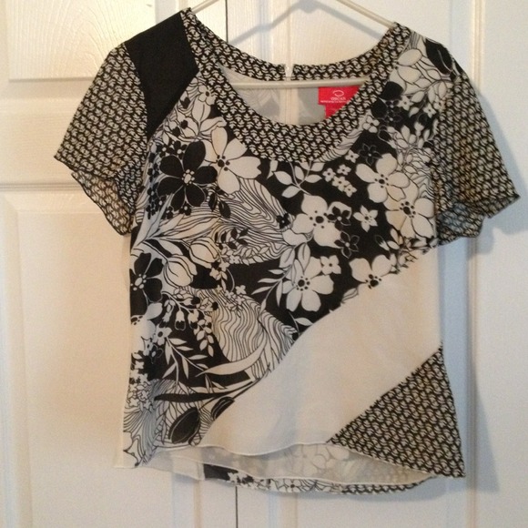 Oscar De La Renta top