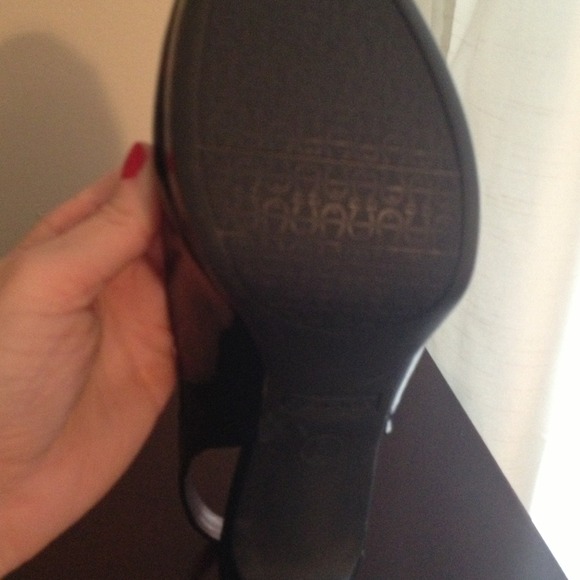 Etienne Aigner peep toe heels - Picture 2 of 3