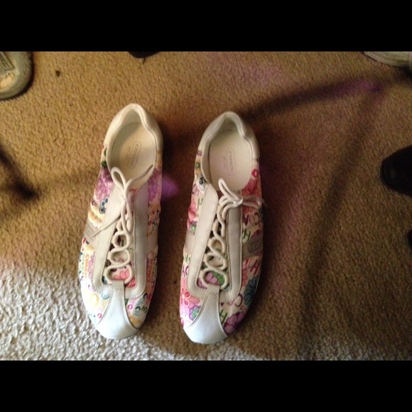 Reserved for tillayee Coach tennis shoes
