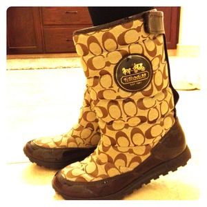 Coach winter boots