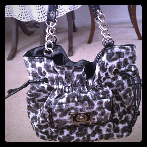 Chain purse cheetah print