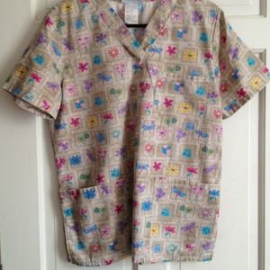 Floral scrub top