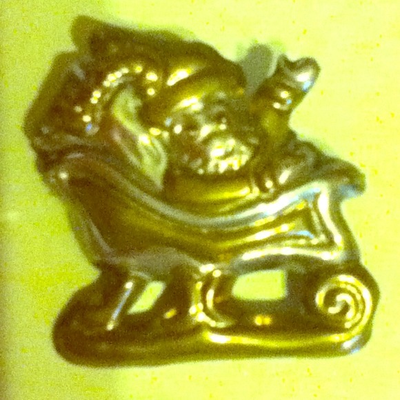 Brooch