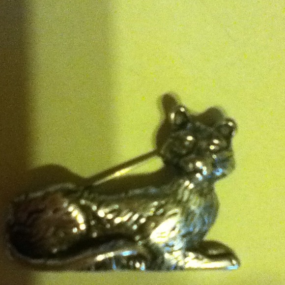 Brooch