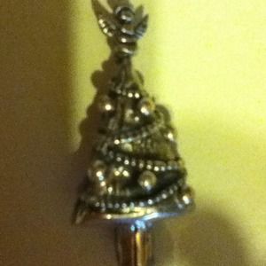 Brooch