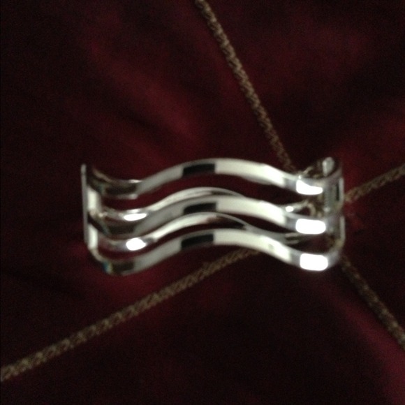 wave bracelet - Picture 2 of 2