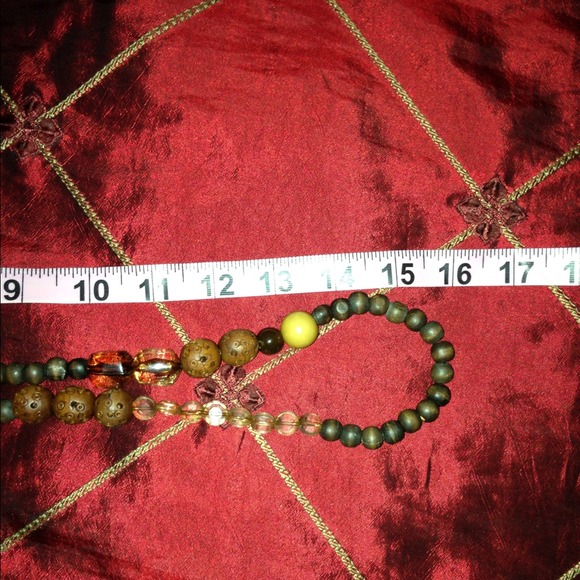 wood beaded necklace - Picture 2 of 2