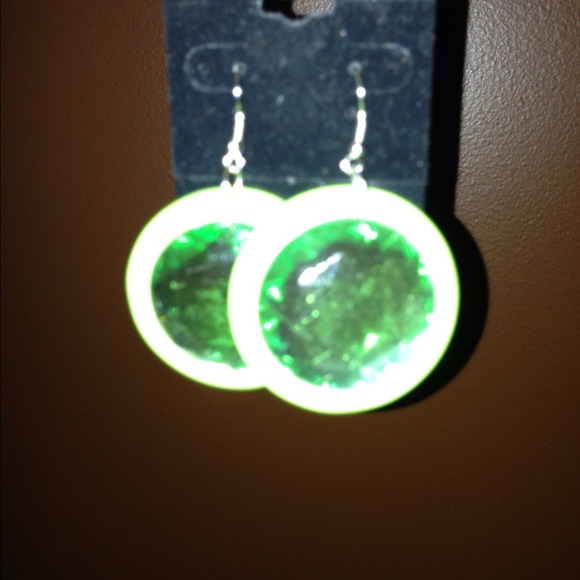 earrings - Picture 2 of 2