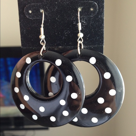 polka dot earrings - Picture 3 of 3