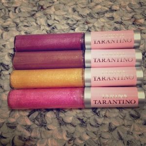 Tarina Tarantino Lip Gloss