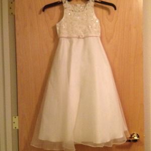 Girls size 5 - Ivory sequin & pearl dress
