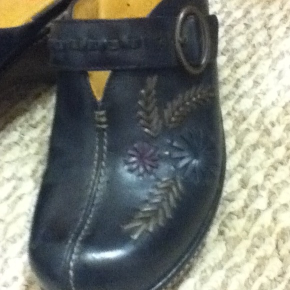 Clarks clogs