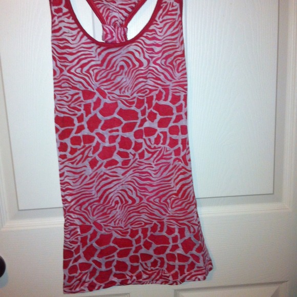 🐸Traded🐸Tank top