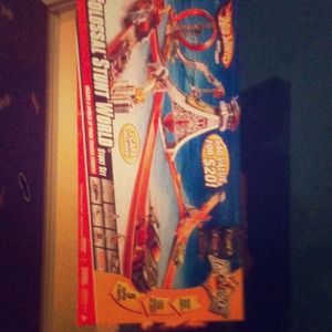 Never opened never used! Great gift..