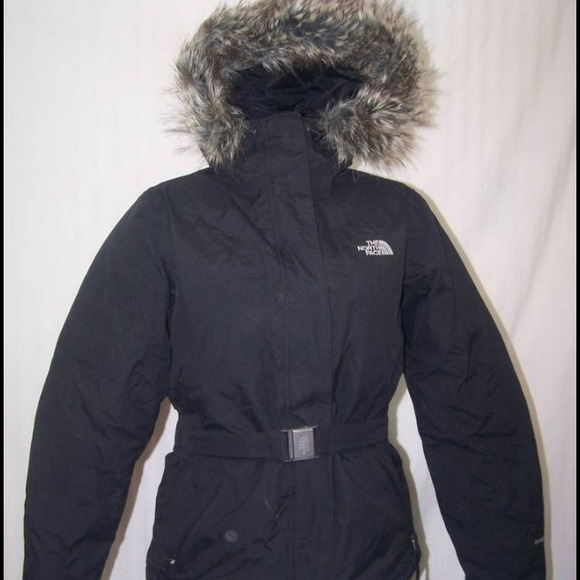 Authentic North Face hyvent fur trimmed parka.