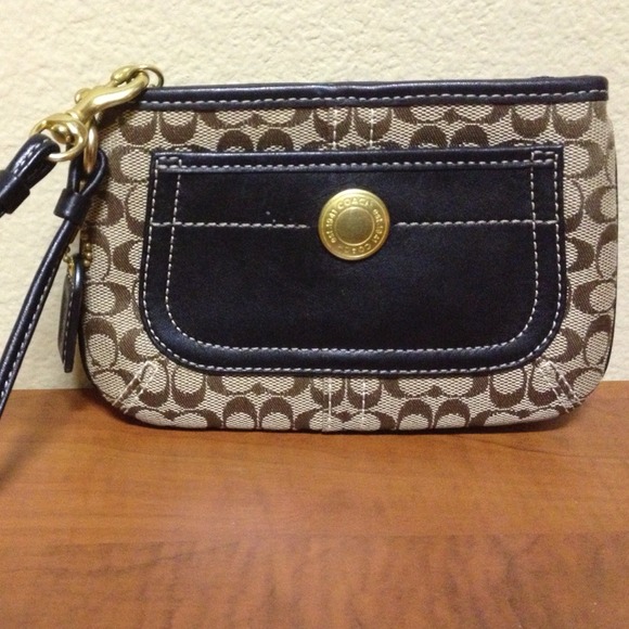Classic Coach Wristlet