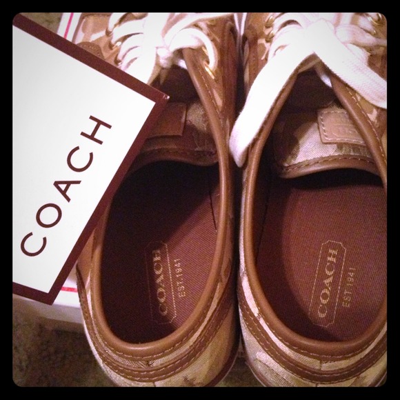 Coach Shoes - ❗TRADED❗Coach Tennis Shoes