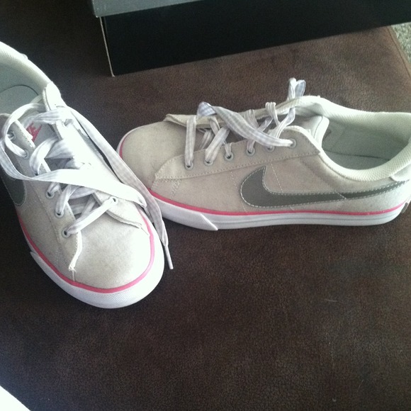 Nike shoes