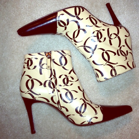 Chanel Boots💜✨