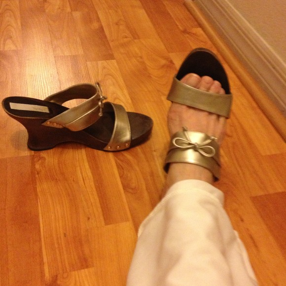 Spiegel shoes.
